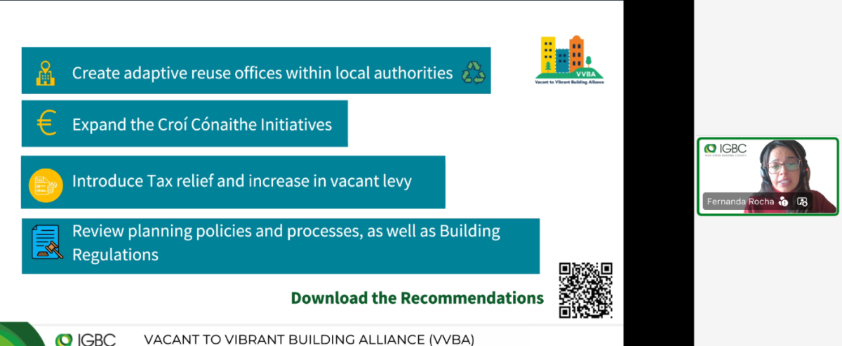 Fernanda Rocha presenting at the Drastic webinar